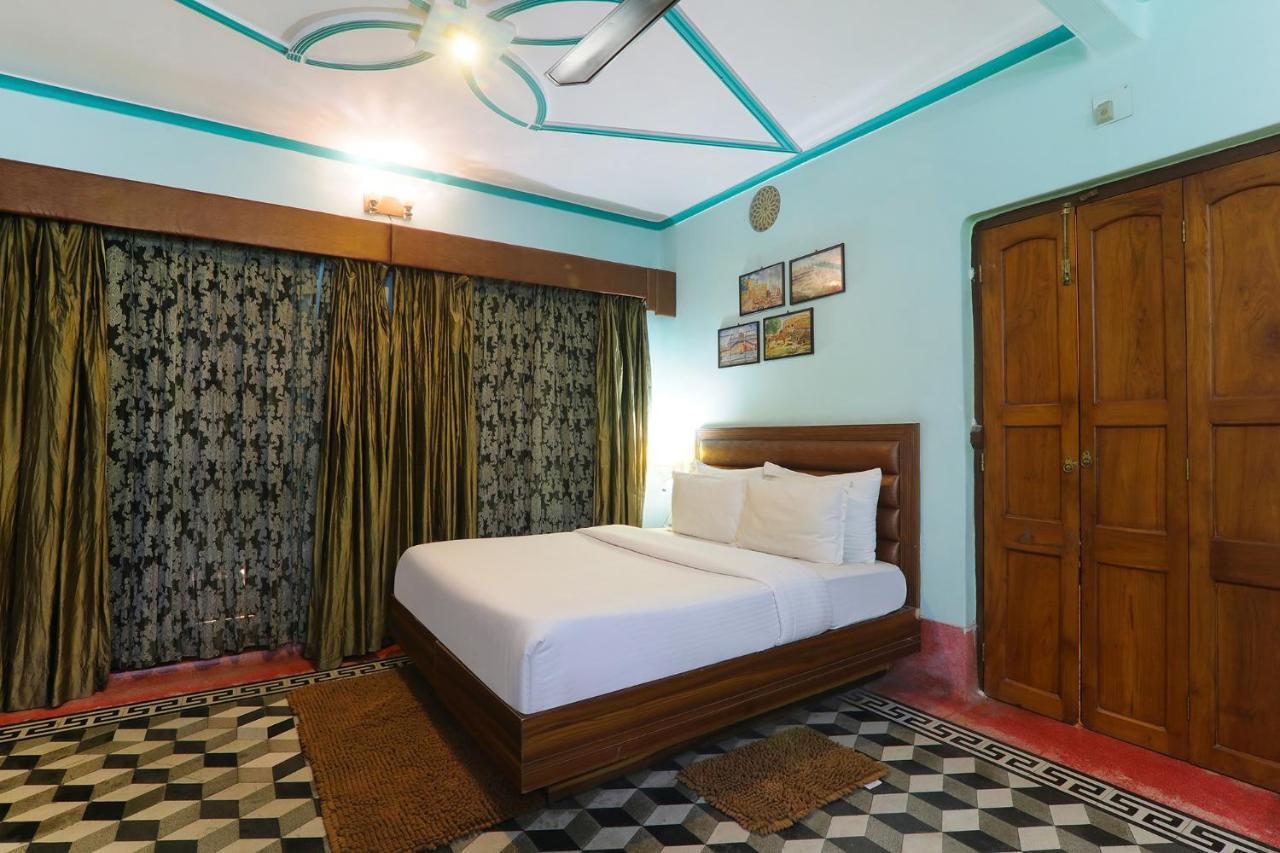 Fabhotel East View Varanasi Esterno foto