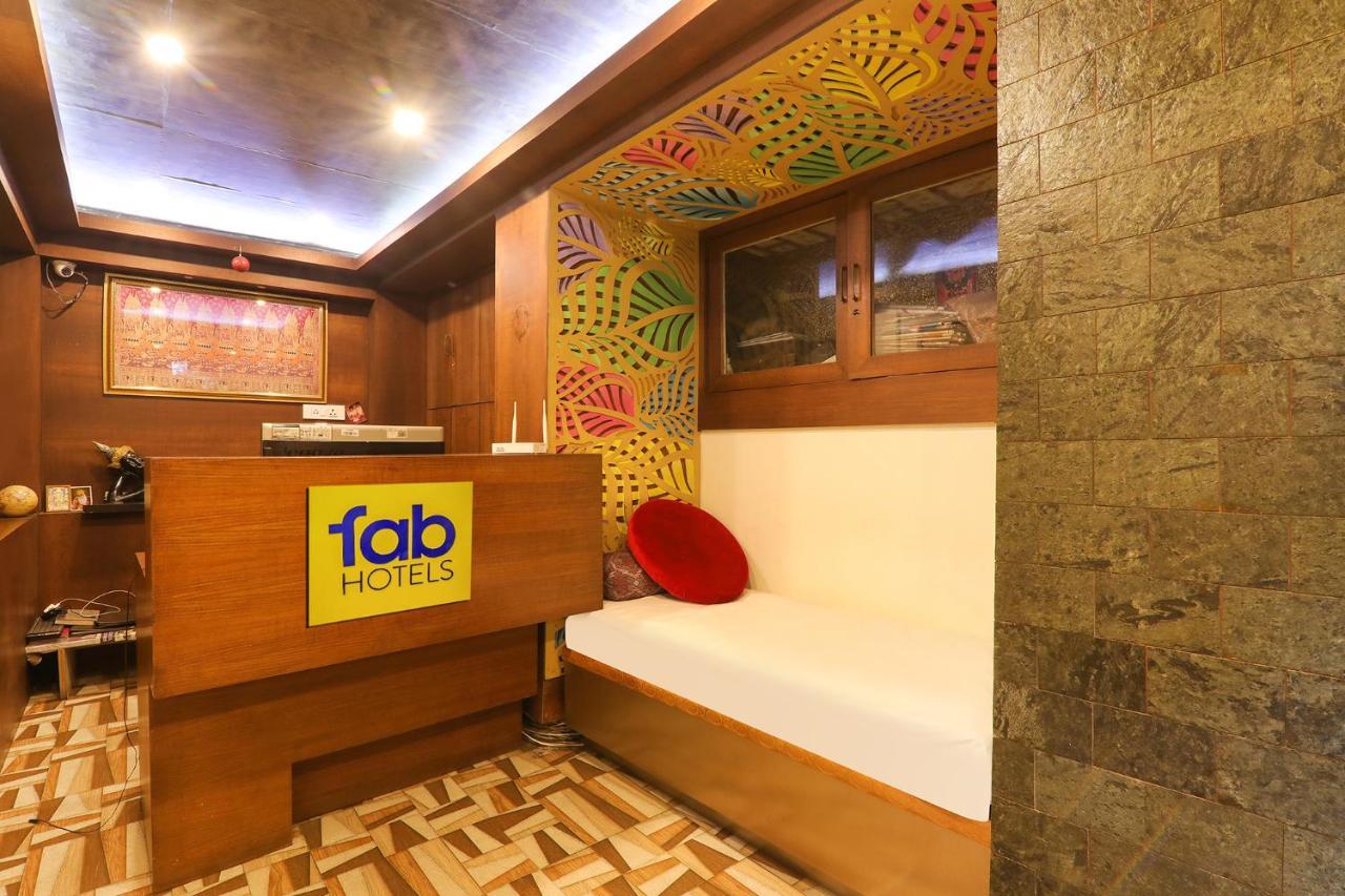 Fabhotel East View Varanasi Esterno foto