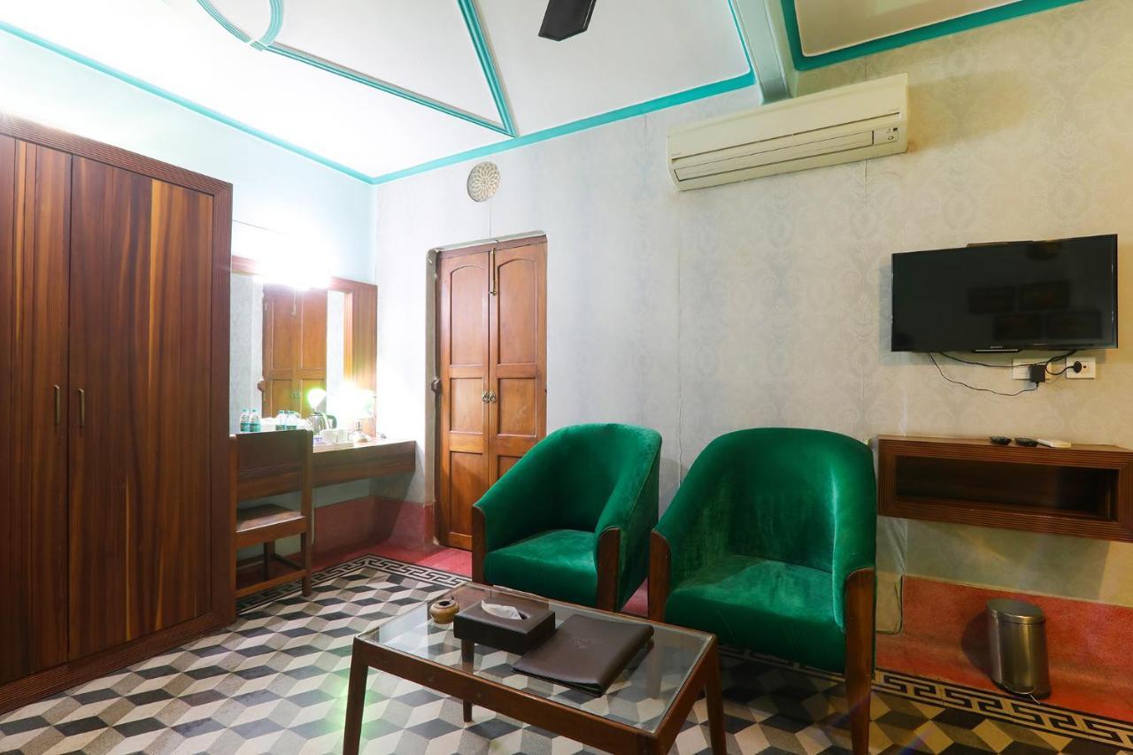 Fabhotel East View Varanasi Esterno foto