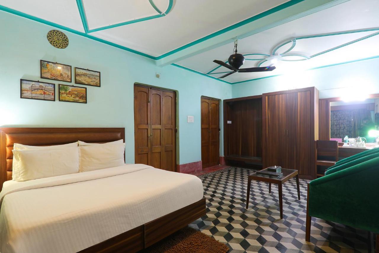 Fabhotel East View Varanasi Esterno foto